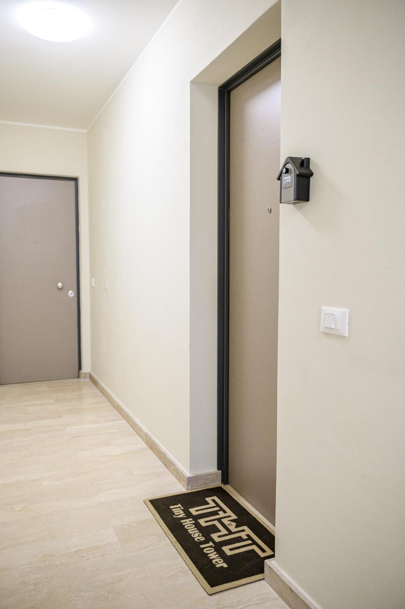 Tiny House Tower Lägenhet Fidenza Exteriör bild